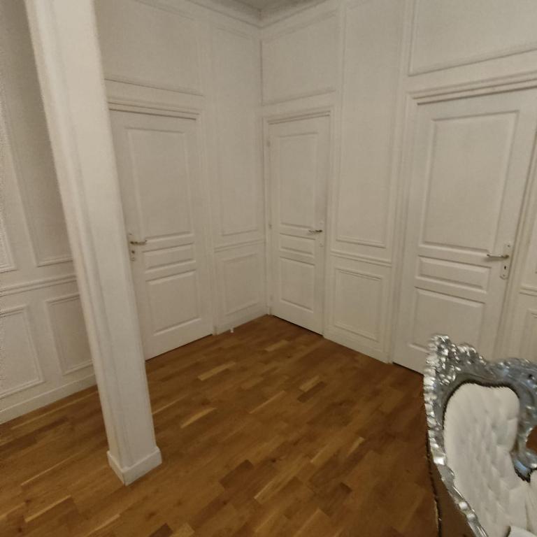 Cosy Flat 8e Champs-Elysées - One-Bedroom Apartment - 9