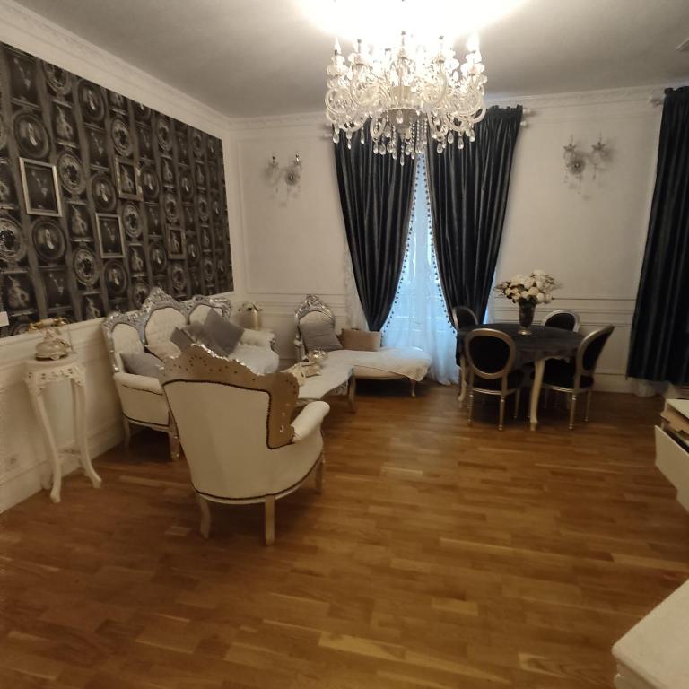 Cosy Flat 8e Champs-Elysées - One-Bedroom Apartment - 15