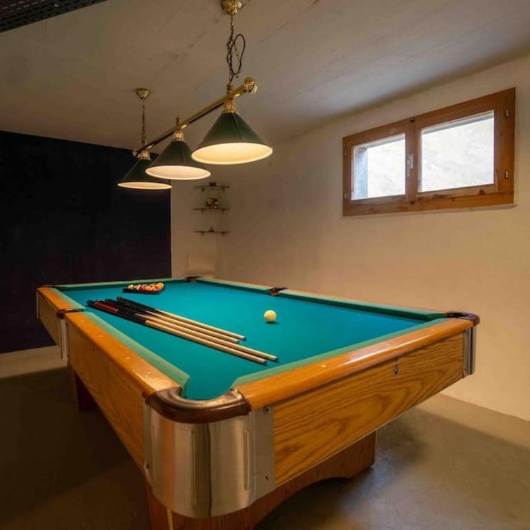 Verseau avec piscine intérieure - Chalet - 16