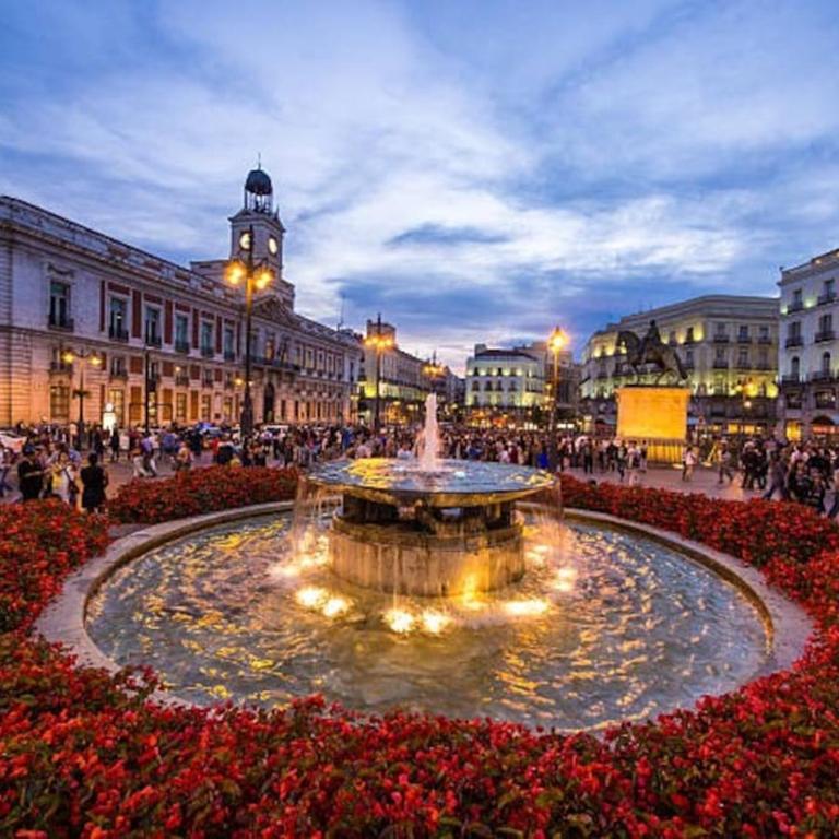 ººPY Historical CityCentre WiFi AC SmartTVºº - One-Bedroom Apartment - 12