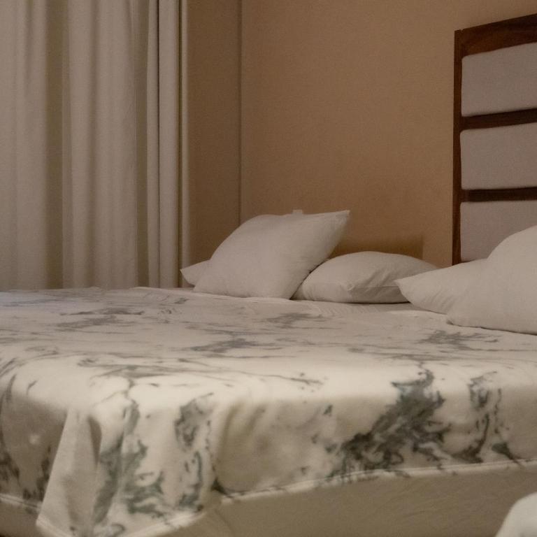 Infinity Suites triple room 205 - Triple Room with Private Bathroom - 1