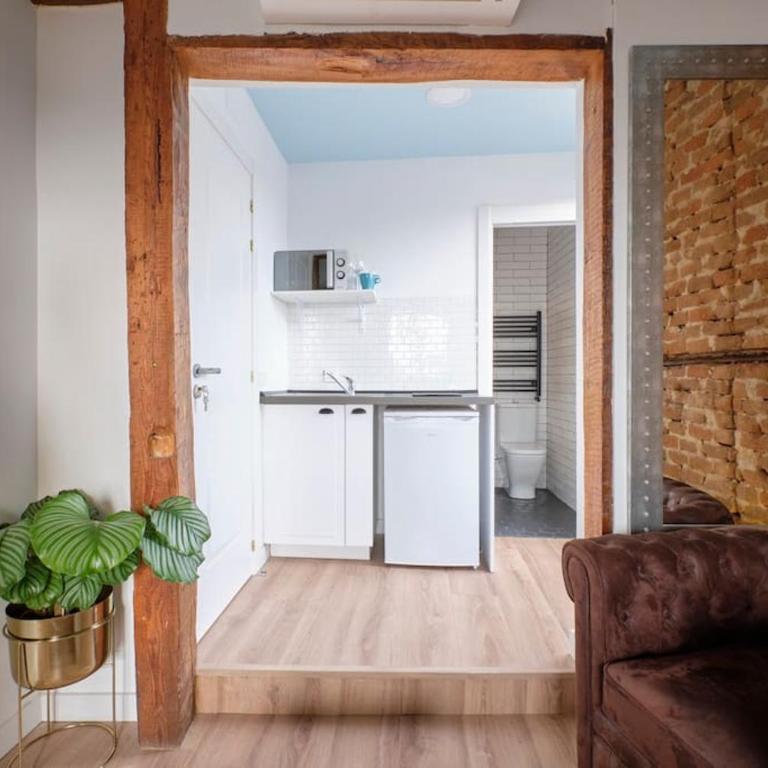 ºººººPY Historical CityCentre WiFi AC SmartTVººººº - One-Bedroom Apartment - 9