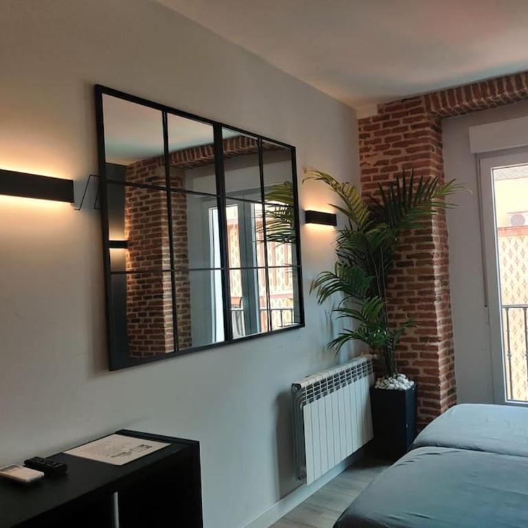 ººEM Historical CityCentre WiFi AC SmartTVºº - One-Bedroom Apartment - 3