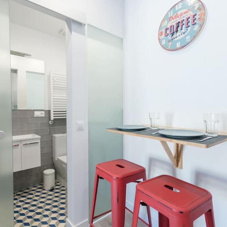 ººEM Historical CityCentre WiFi AC SmartTVºº - One-Bedroom Apartment - 4