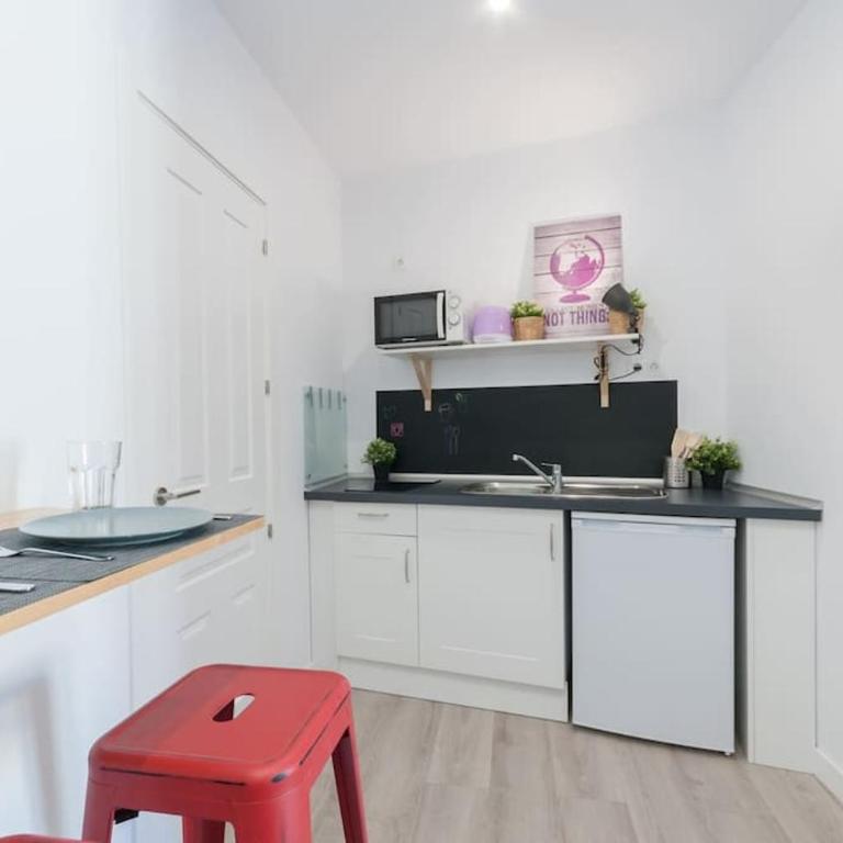 ººEM Historical CityCentre WiFi AC SmartTVºº - One-Bedroom Apartment - 5