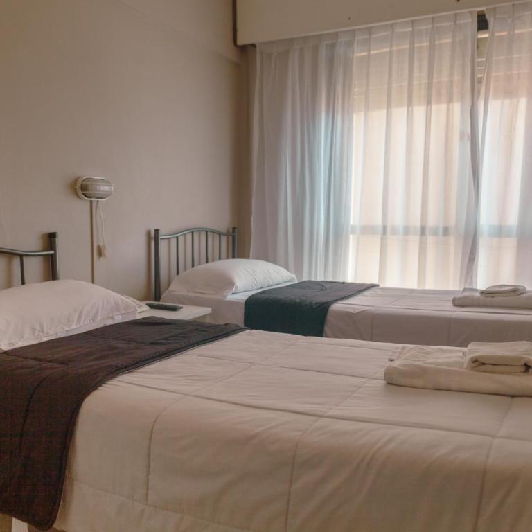 Rayentray Hostal - Habitación Doble - 2 camas - 3