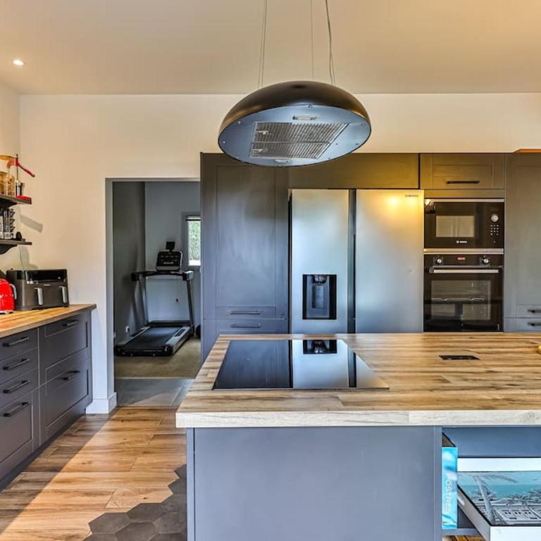 Magnifique Villa avec dépendance à 700m de l'océan - Villa - 17