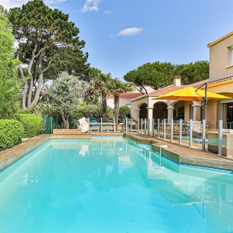 Magnifique Villa avec dépendance à 700m de l'océan - Villa - 40
