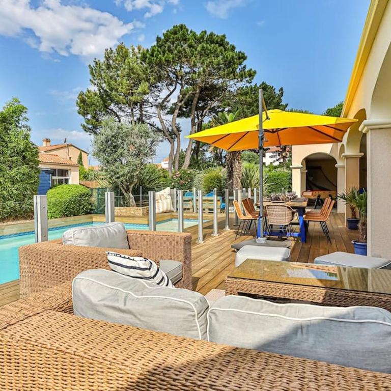 Magnifique Villa avec dépendance à 700m de l'océan - Villa - 59