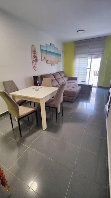 Junto al centro y la playa con garaje - Apartamento de 2 dormitorios - 20