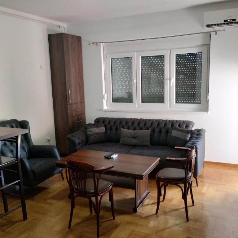 Lux ApartmenT Rose - One-Bedroom Apartment - 1