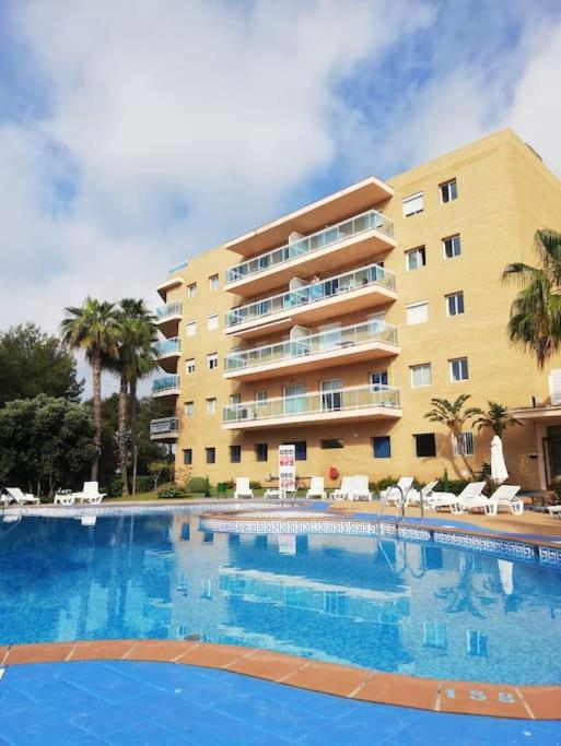 Familiar con Piscina y Parking - Two-Bedroom Apartment - 19