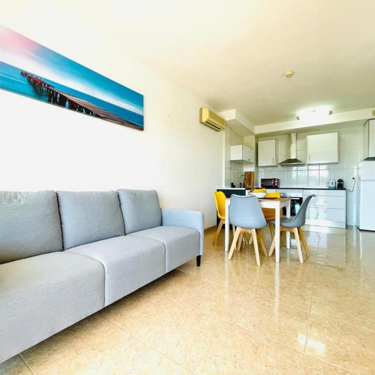 Familiar con Piscina y Parking - Two-Bedroom Apartment - 31