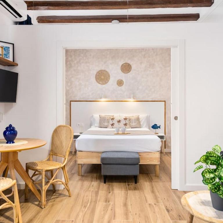Lodging Apartments Almirall Beach 32 - One-Bedroom Apartment - 1