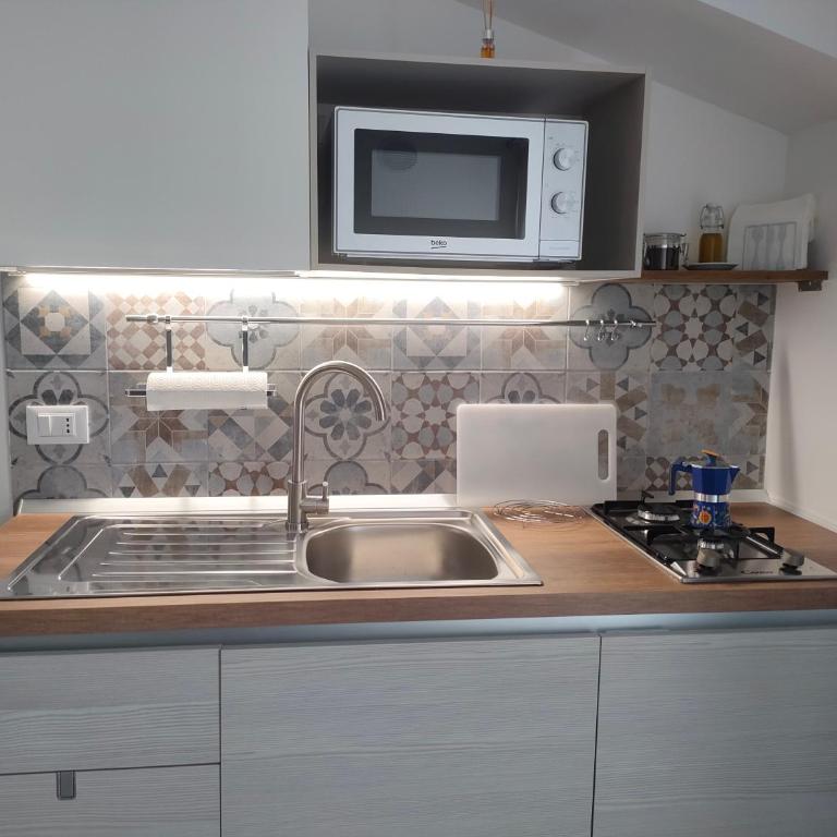 DH Studio Apartments - One-Bedroom Apartment - 2