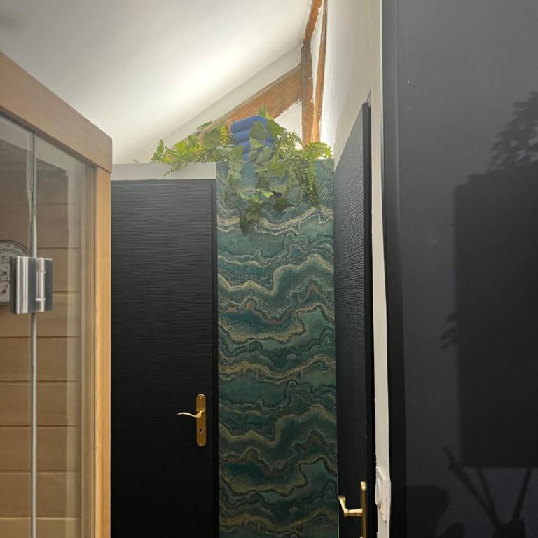 Lucifer SPAS - One-Bedroom Apartment - 12