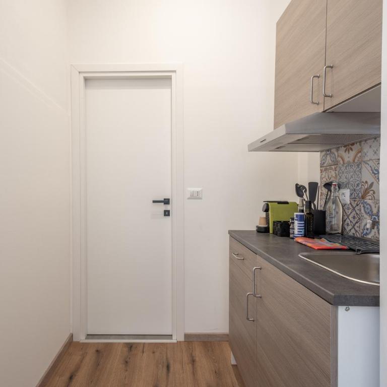 Palazzo Dasso - Appartamento Familiare con 2 Camere da Letto - 19