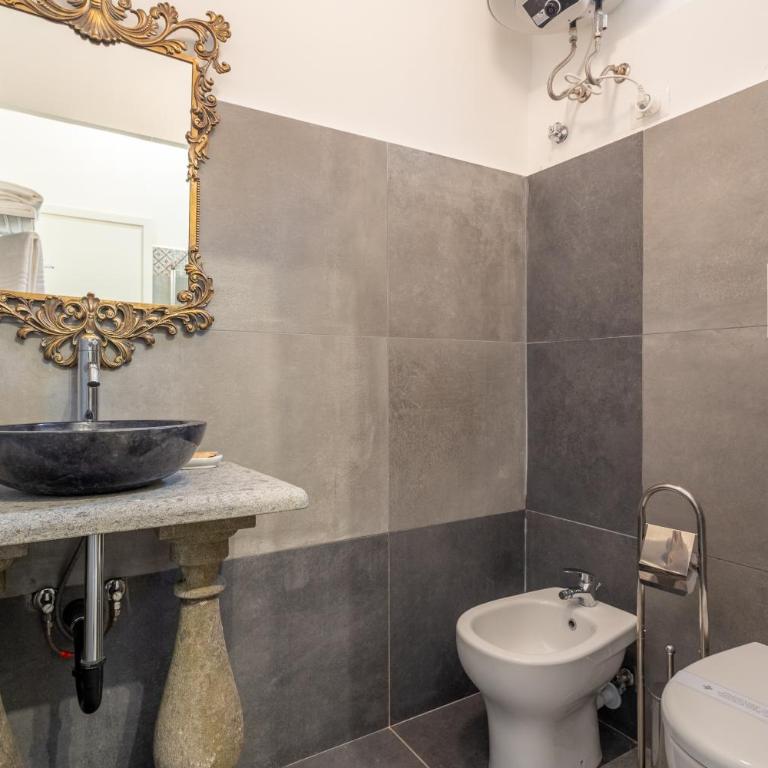Palazzo Dasso - Appartamento Familiare con 2 Camere da Letto - 21