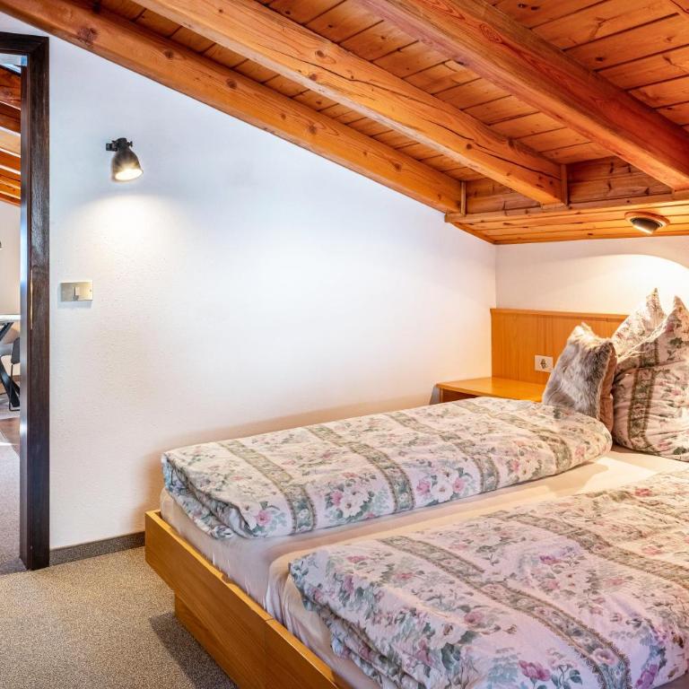 Sirena Carezza Apartments - One-Bedroom Apartment with View - 14