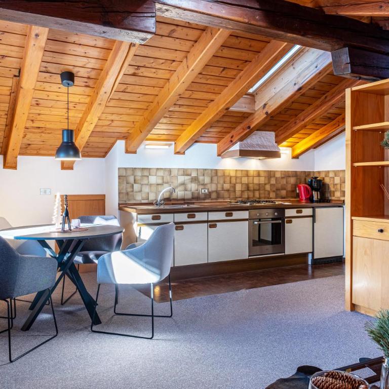 Sirena Carezza Apartments - One-Bedroom Apartment with View - 20