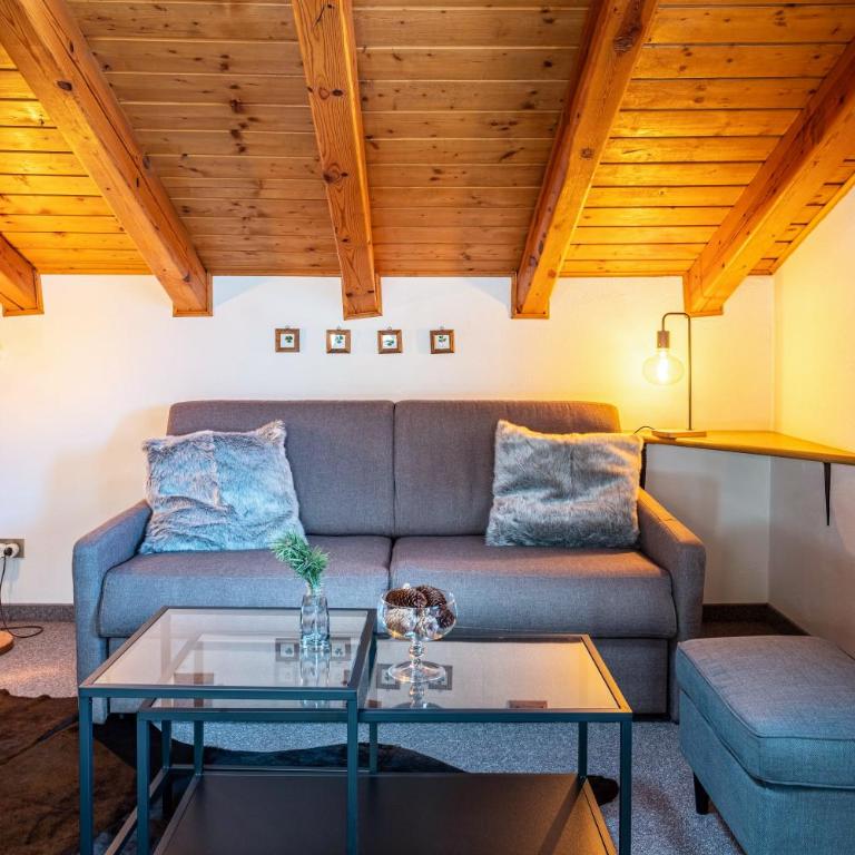 Sirena Carezza Apartments - One-Bedroom Apartment with View - 7