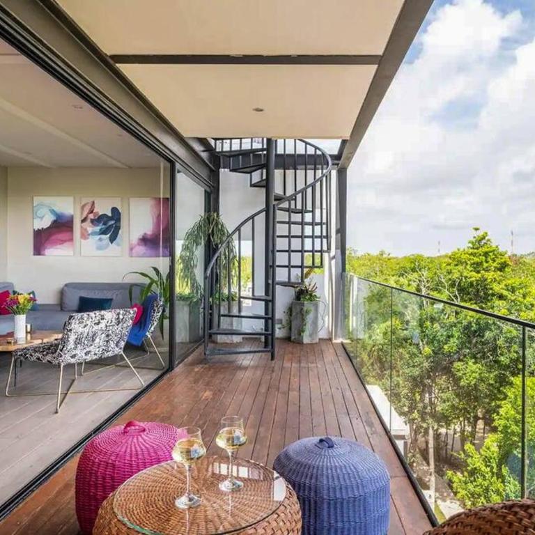 Designer Penthouse - Jungle Views, Bike to Beach - Apartamento de 2 dormitorios - 1