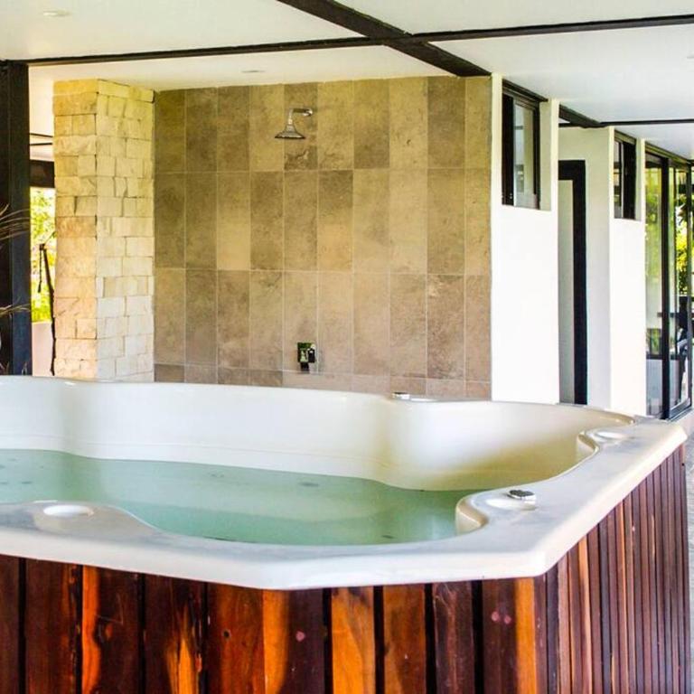 Designer Penthouse - Jungle Views, Bike to Beach - Apartamento de 2 dormitorios - 10