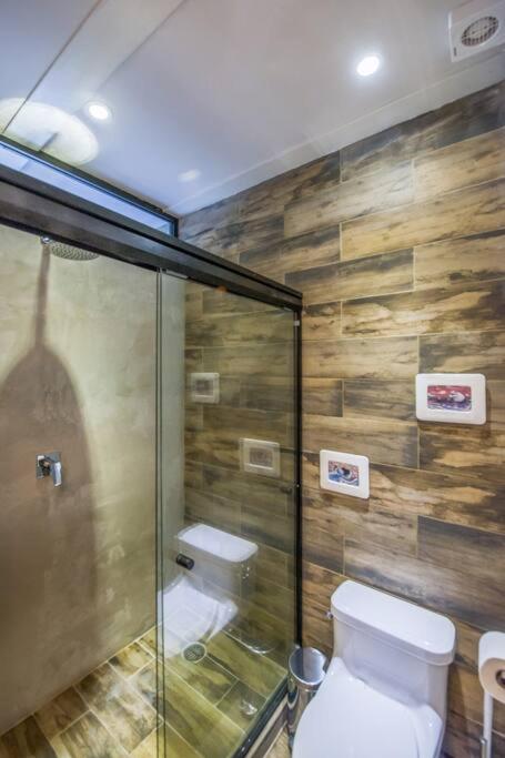 Designer Penthouse - Jungle Views, Bike to Beach - Apartamento de 2 dormitorios - 56