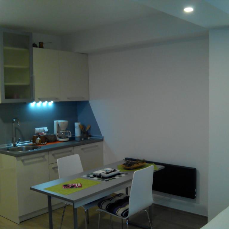 Dea's Studio Apartment - Studio Apartman - 17