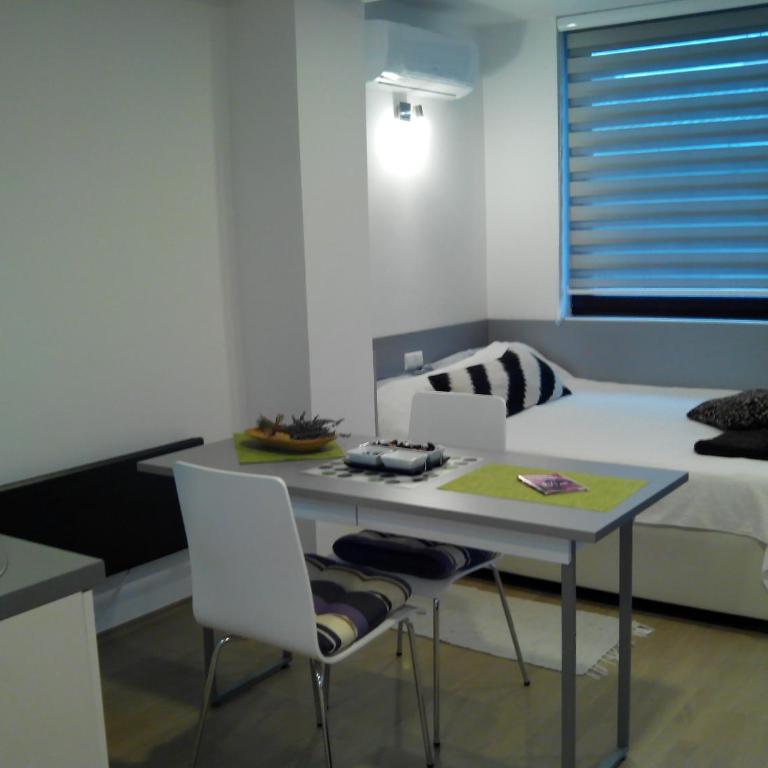 Dea's Studio Apartment - Studio Apartman - 4