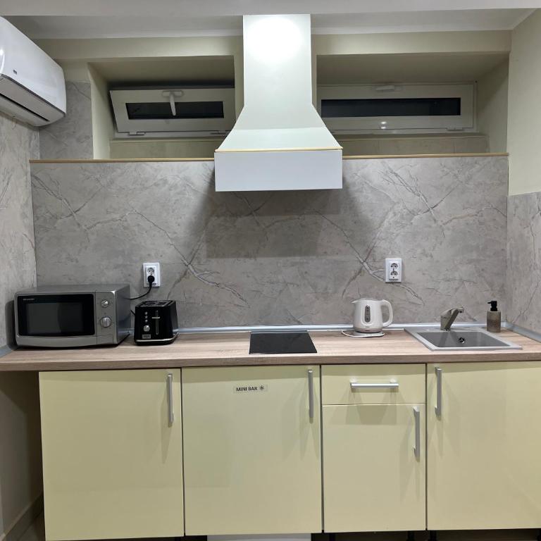 Lucky center Apartment - Two-Bedroom Apartment - 4