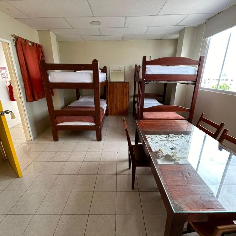 Chescos Hotel - Cama individual en dormitorio mixto - 7