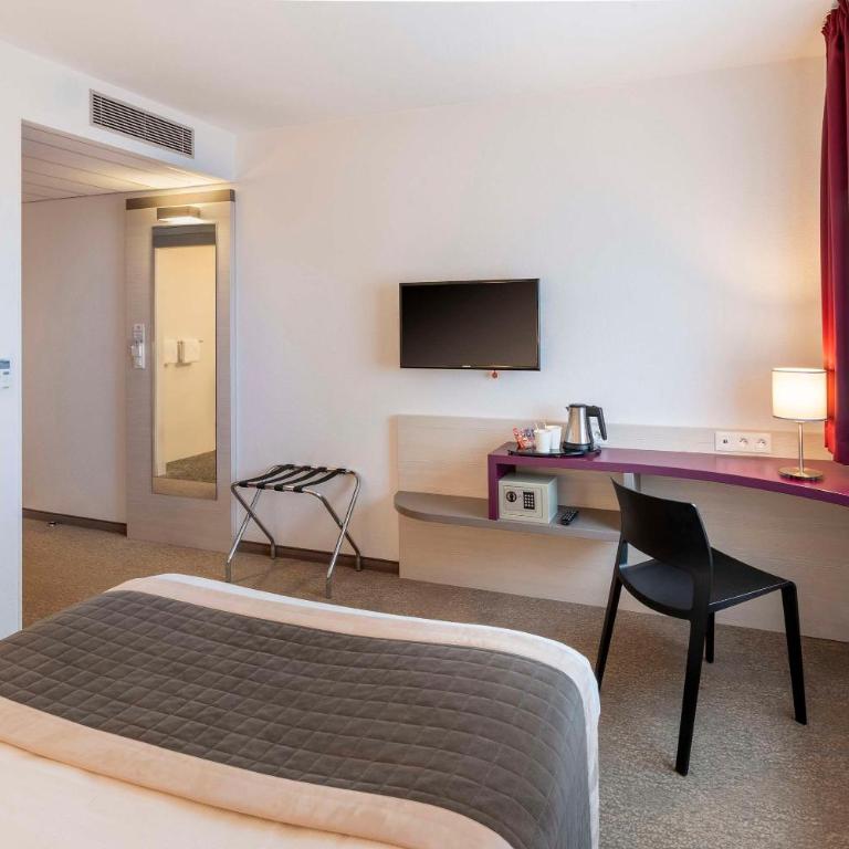 Best Western Colmar Expo - Chambre Double Standard avec Douche Accessible en Fauteuil Roulant - Accessible aux Personnes à Mobilité Réduite - Non-Fumeurs - 1