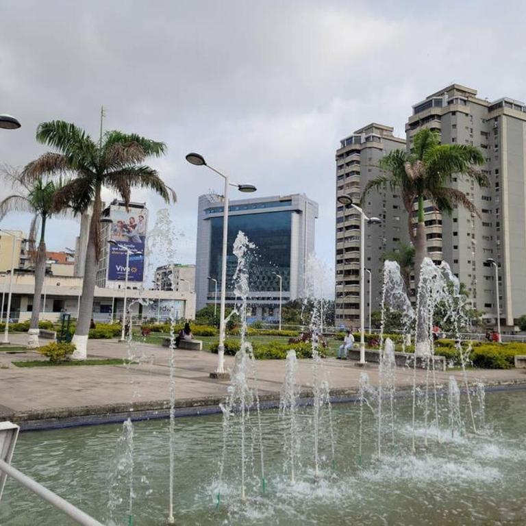 Moderno y Bonito Apto en Sebucan, Caracas - Two-Bedroom Apartment - 16