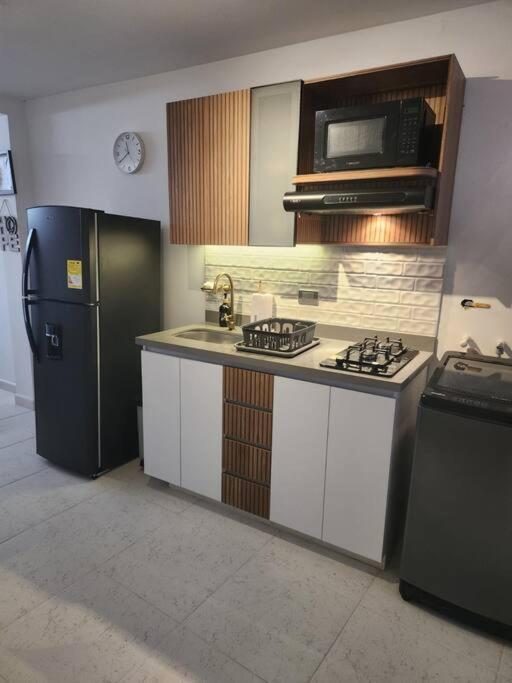 Acogedor apartaloft El Poblado - One-Bedroom Apartment - 4