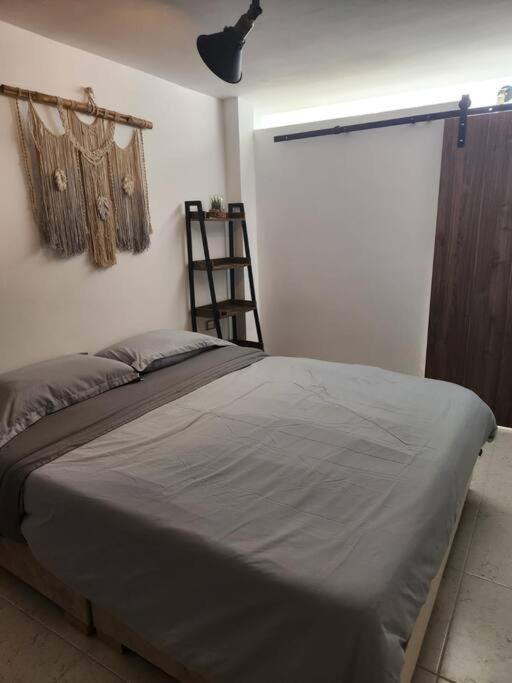 Acogedor apartaloft El Poblado - One-Bedroom Apartment - 9