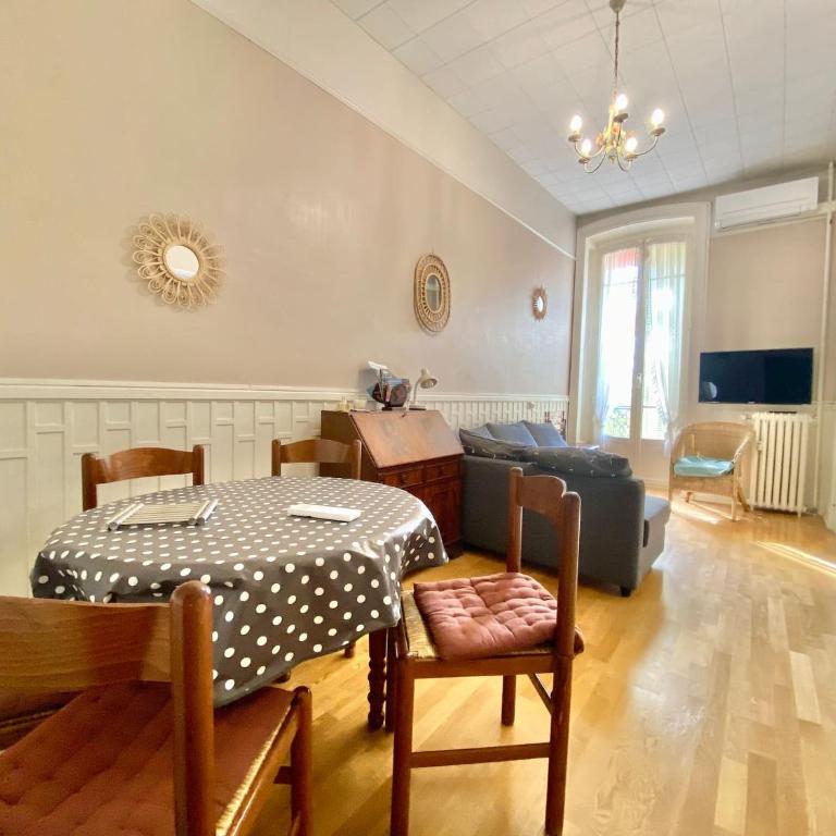 'Le Regina', Vue Mer, Plein Centre, Unique - Appartement 2 Chambres - 5