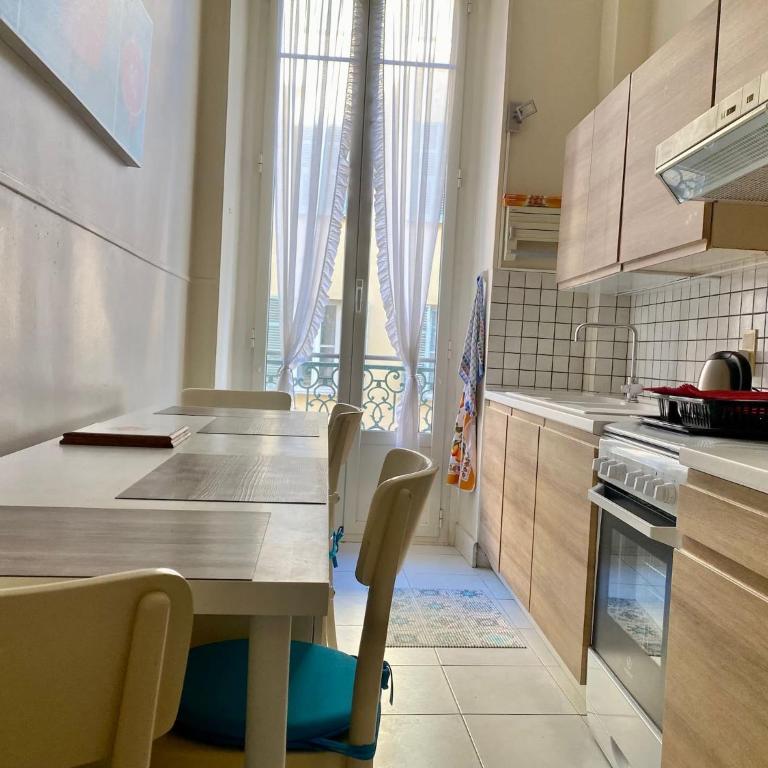 'Le Regina', Vue Mer, Plein Centre, Unique - Appartement 2 Chambres - 21