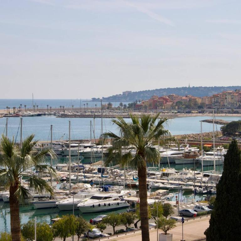 "Le Grand Hotel" Prestigieux et Unique, Vue Mer - Appartement 1 Chambre - 13
