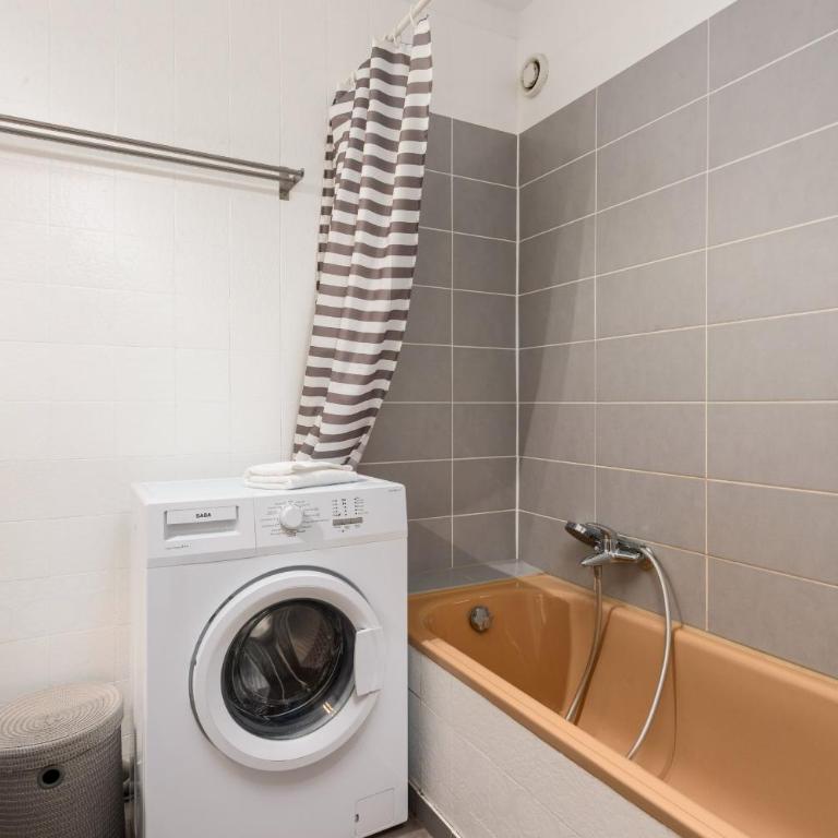 "La Cuse" Vue Mer Imprenable, Calme, Parking - Appartement 1 Chambre - 21