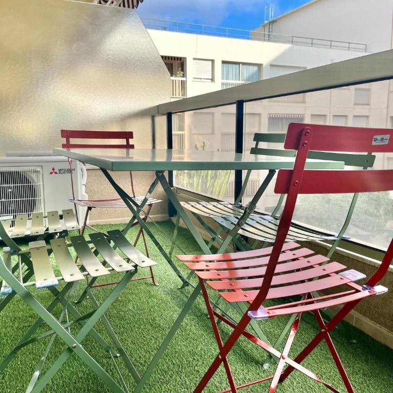 "Port Garavan" Calme, Piscine, Rénové, Parking - Apartamento de 2 dormitorios - 33