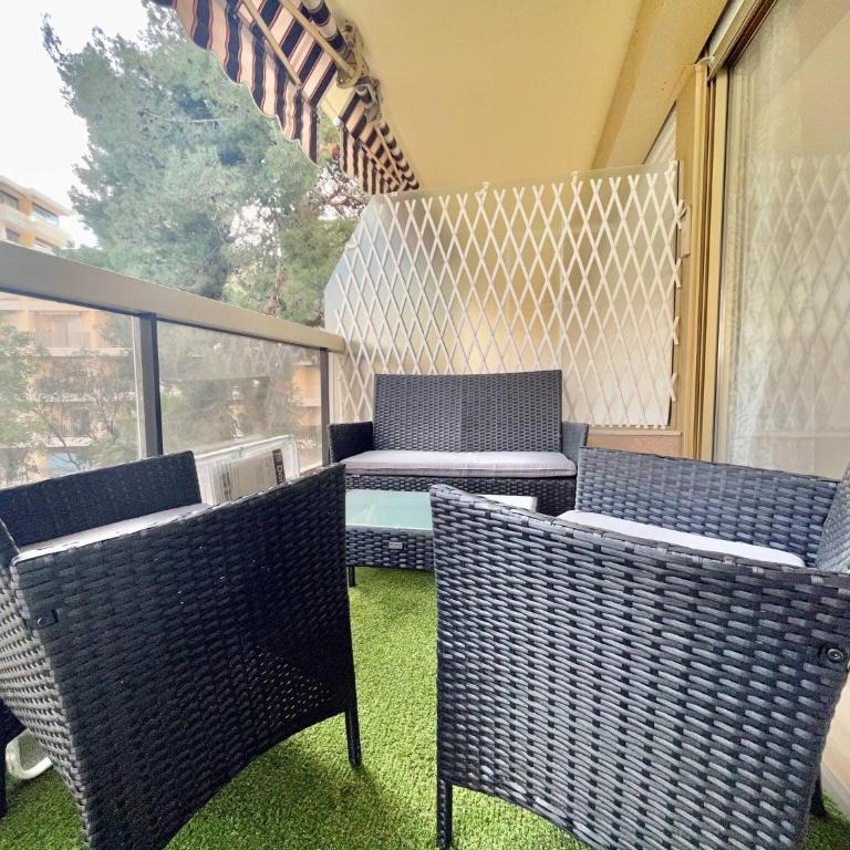 "Port Garavan" Calme, Piscine, Rénové, Parking - Apartamento de 2 dormitorios - 34
