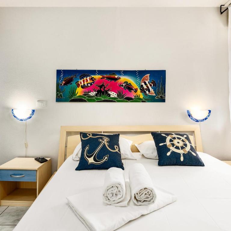 Cocon vu sur le port de menton - Appartement 1 Chambre - 10