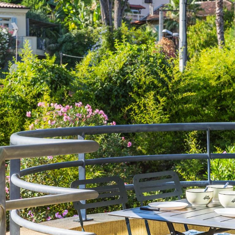 Cocon vu sur le port de menton - Appartement 1 Chambre - 22