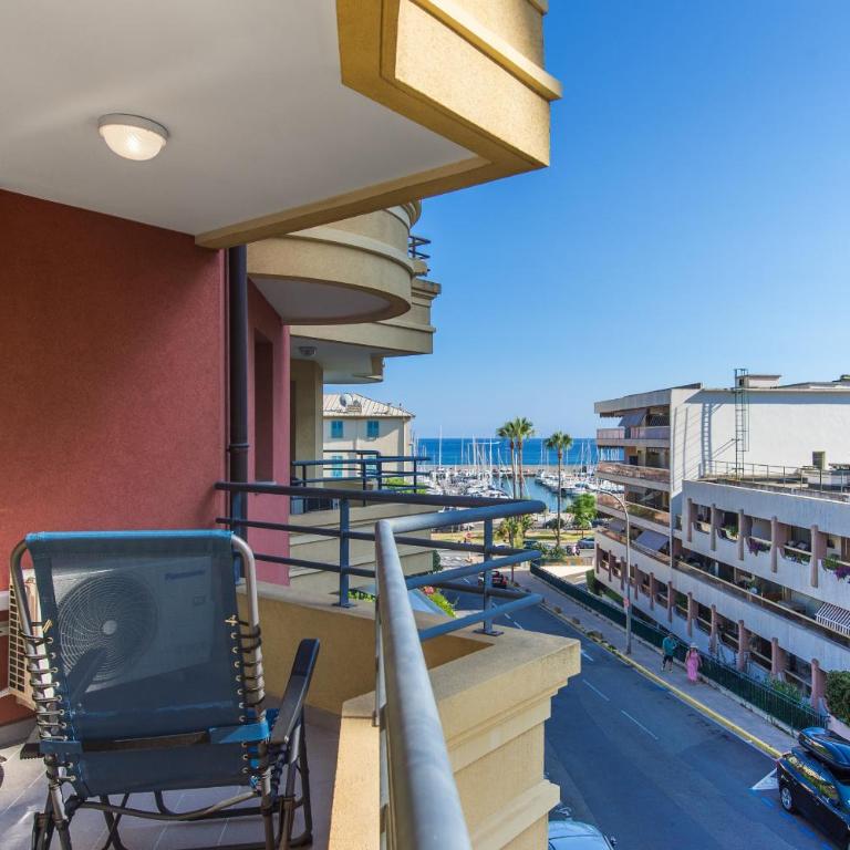 Cocon vu sur le port de menton - Appartement 1 Chambre - 21
