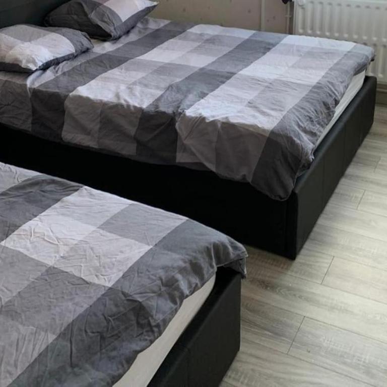 Reims centre-ville -au1er étage avec 2 chambres - 6 personnes - Appartamento con 2 Camere da Letto - 42