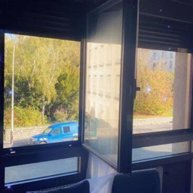 Reims centre-ville -au1er étage avec 2 chambres - 6 personnes - Appartamento con 2 Camere da Letto - 39
