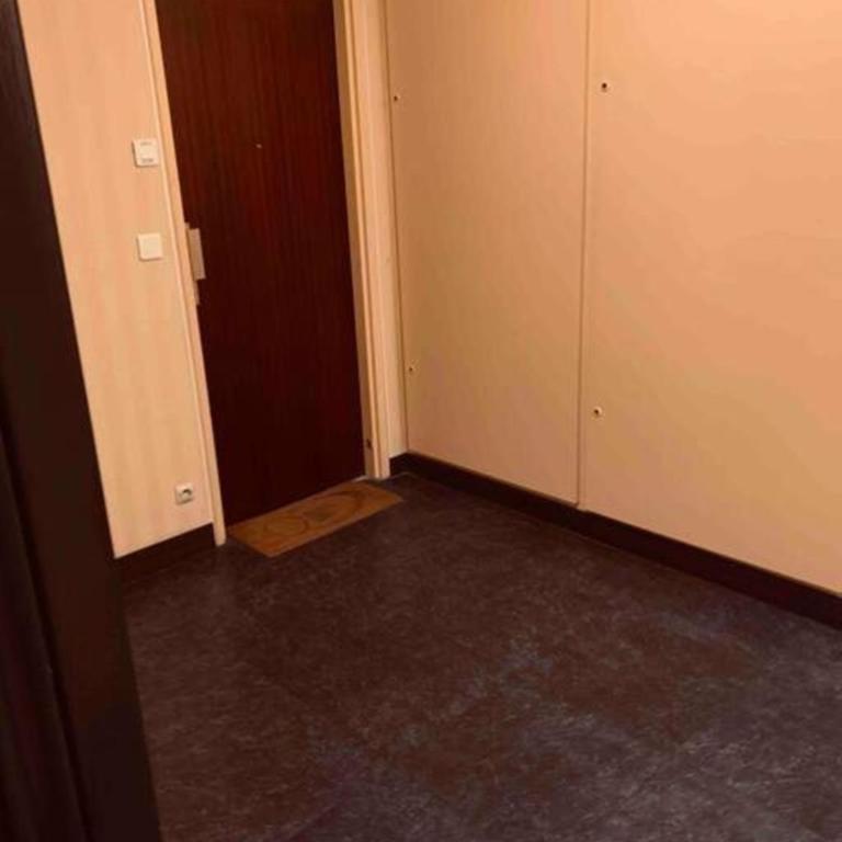 Reims centre-ville -au1er étage avec 2 chambres - 6 personnes - Appartamento con 2 Camere da Letto - 70