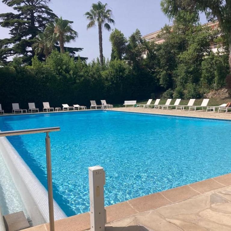 Cocon paradisiaque avec piscine, terrasse, jardin au calme absolu - Appartement 1 Chambre - 11