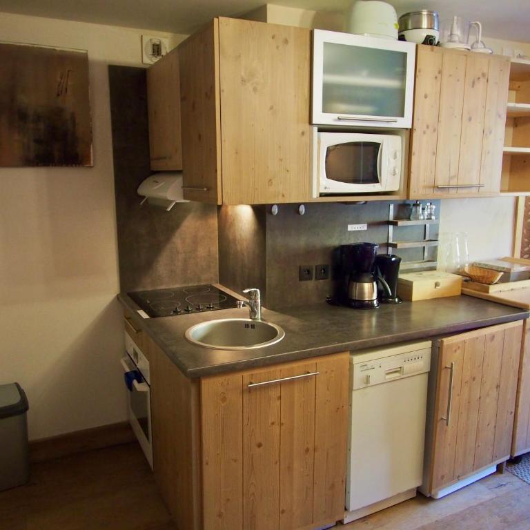 RisoulSki Antarès - Piscine et Sauna - Appartement 410 - 5 à 7 Personnes - 4e Étage - 34 m² - 1 Chambre - Vue sur Rue - 27
